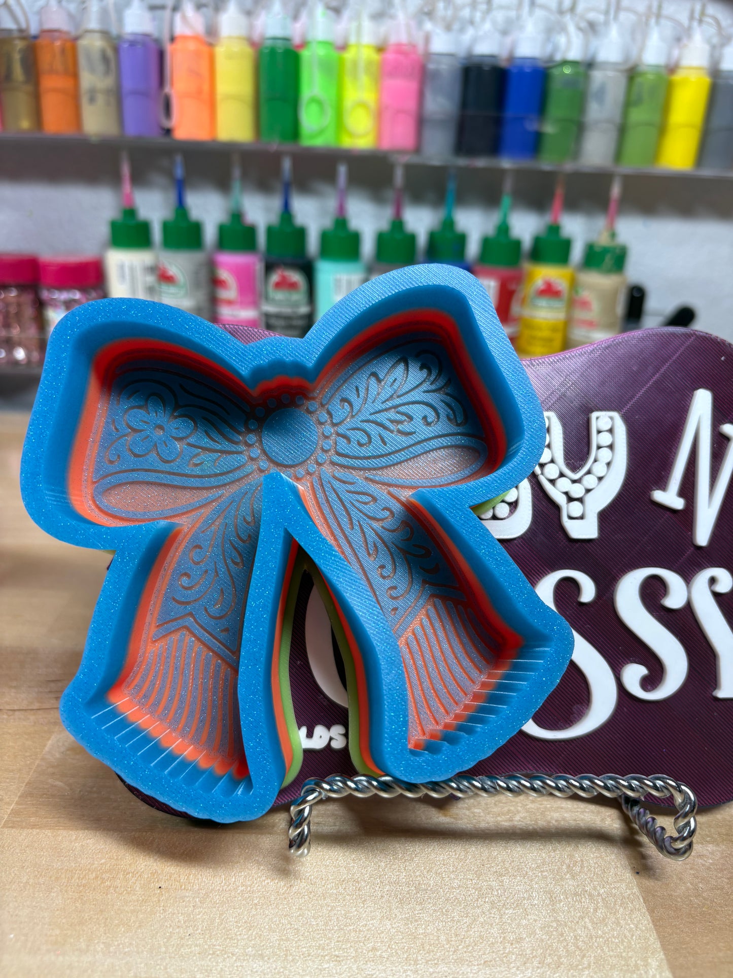 Tooled Fringe Bow RTS
